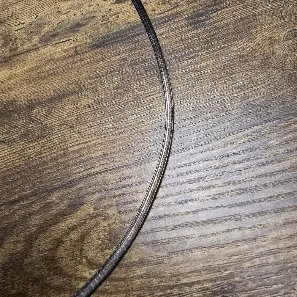 silvertone copper round necklace - Picture 4 of 6